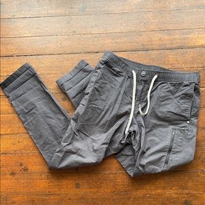Men's Vuori Ripstop Charcoal Pants. Size Large. Like New.